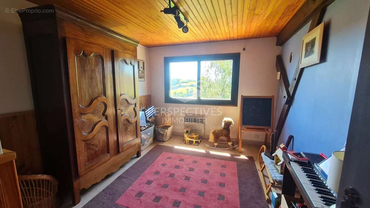 Maison à SAINT-HEAND