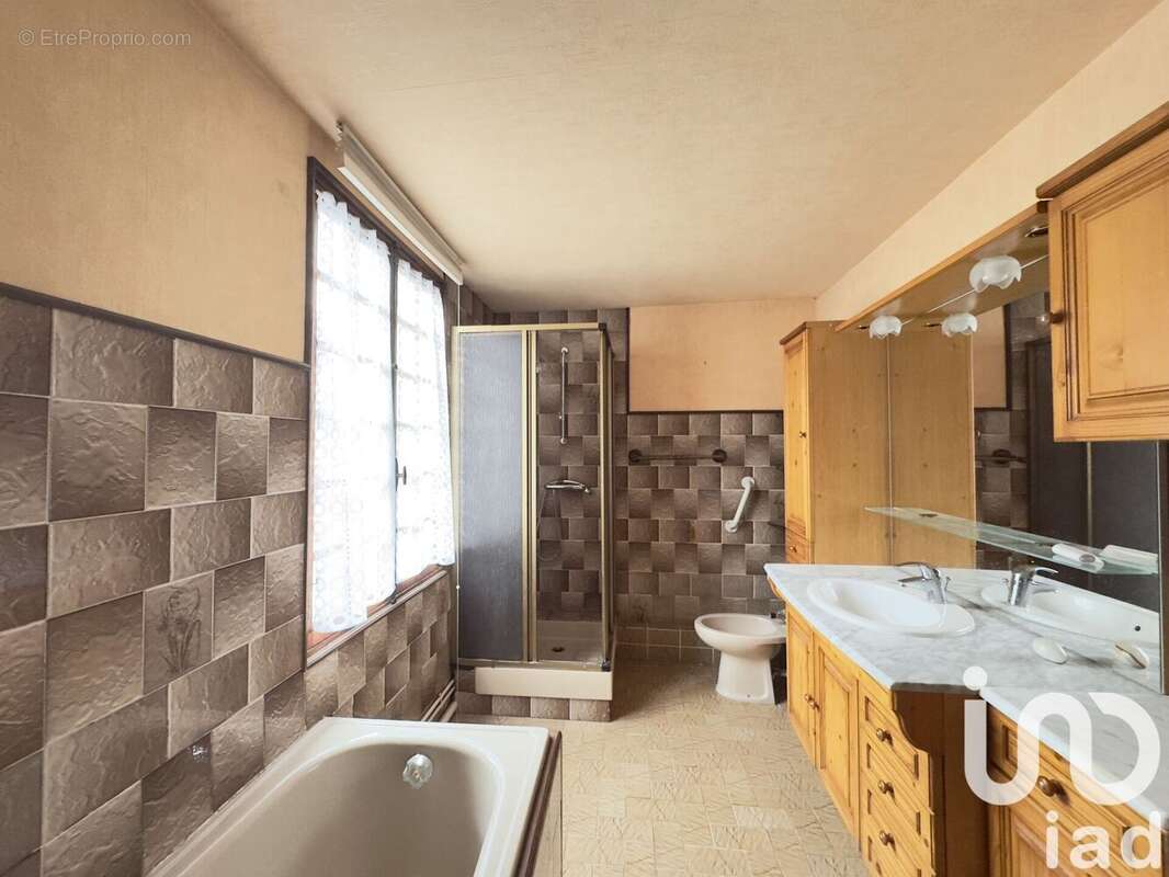 Photo 9 - Maison à LA CHAPELLE-GAUTHIER