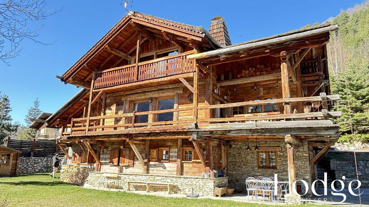 Maison à LA SALLE-LES-ALPES