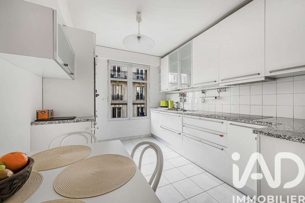 Photo 9 - Appartement à PARIS-16E