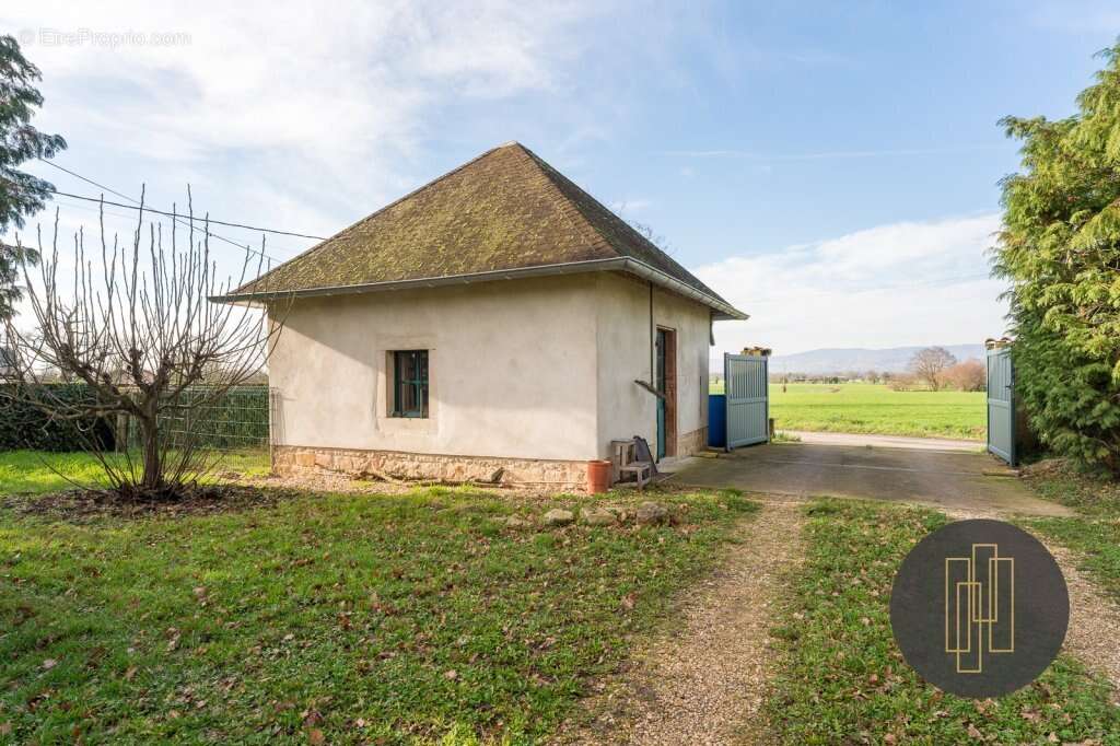 Maison à SAINT-DIDIER-SUR-CHALARONNE