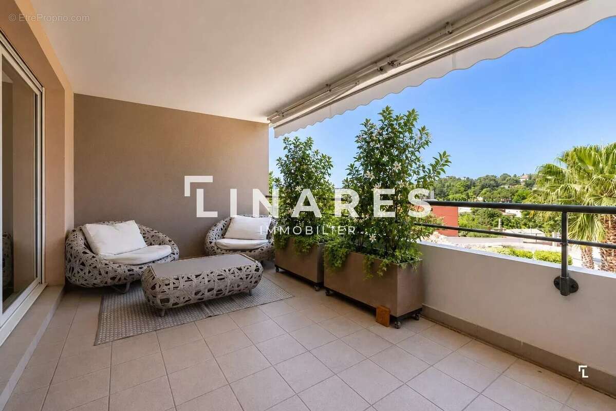 BIJOU CANDOLLE - Appartement traversant T3 de 71m2 - Terrasse - Garage - Vue panoramique - 13012 - photo 12