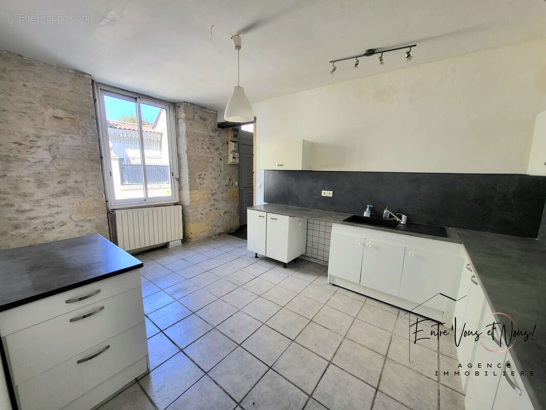 Maison 140 m² à Barsac  - photo 3