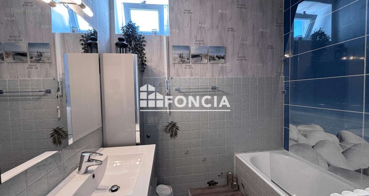 Appartement à SAINT-ETIENNE