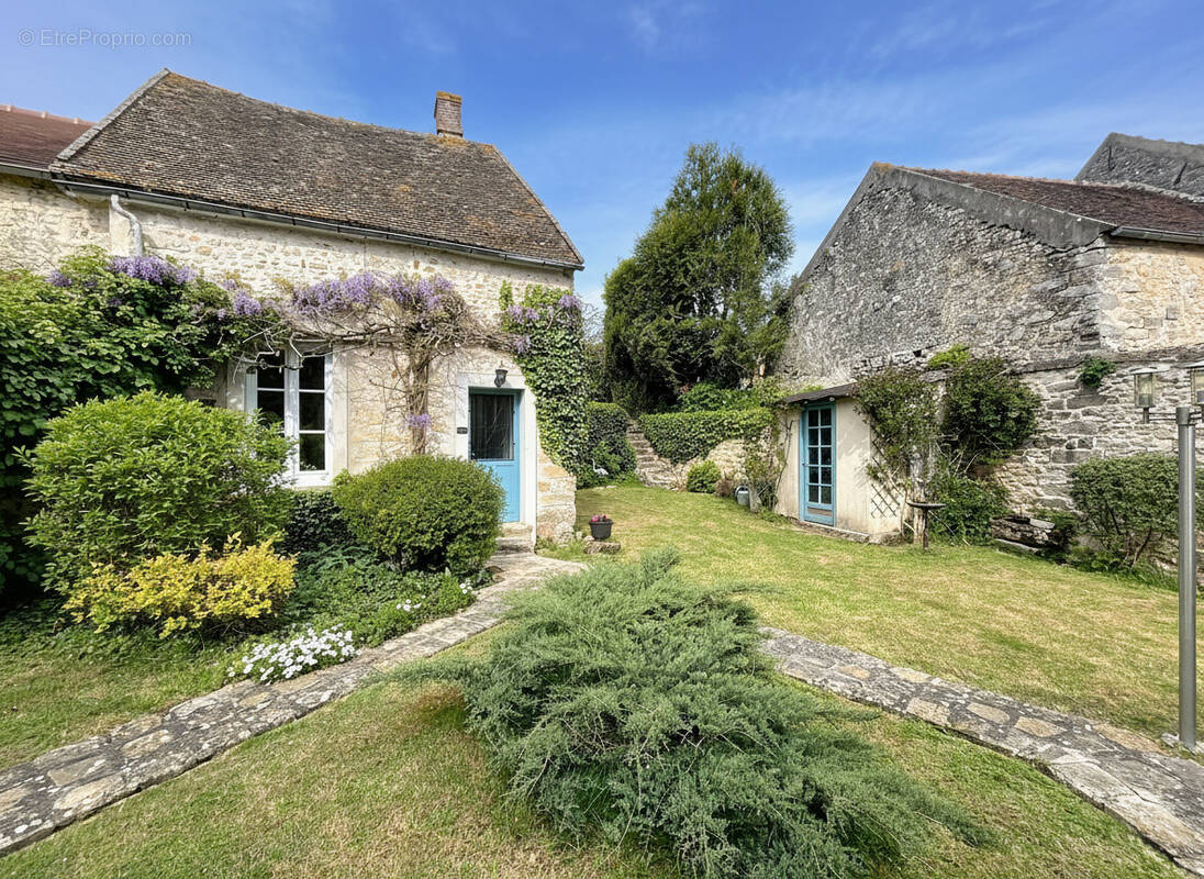 Maison à MILLY-LA-FORET