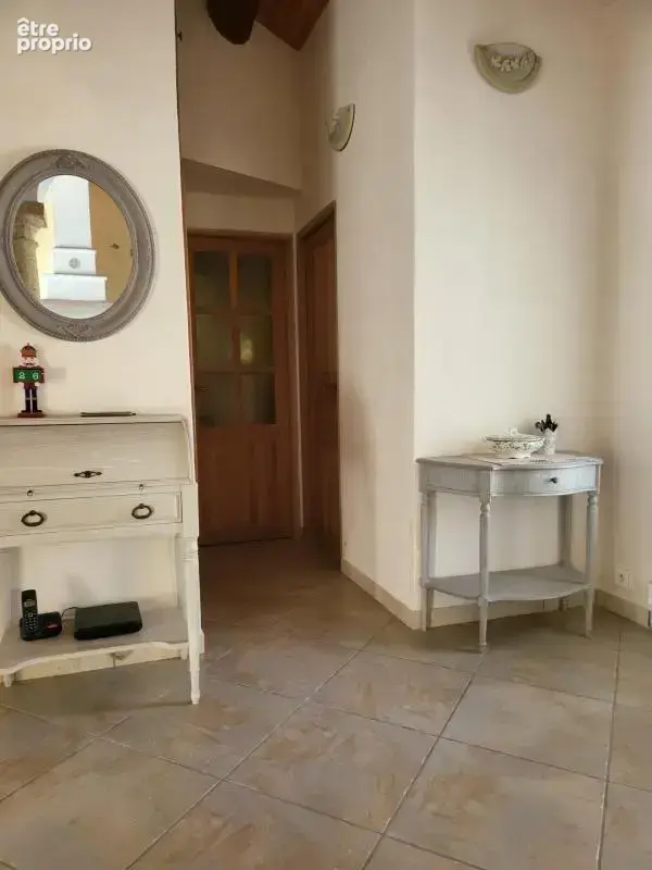 Maison de plain-pied, grande pièce de vie, 2 chambre, véranda, piscine 1600 m² de terrain - photo 9