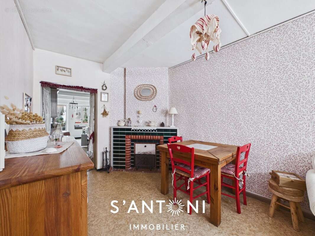 Maison à BESSAN