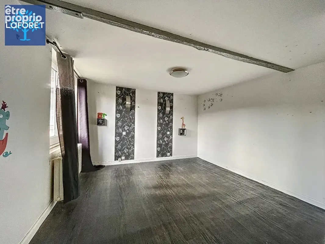 Surface de vente de 1240 m2 avec maison d'habitation à Menneval - photo 15