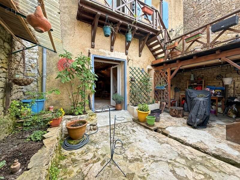 Maison à VILLEFRANCHE-DU-PERIGORD