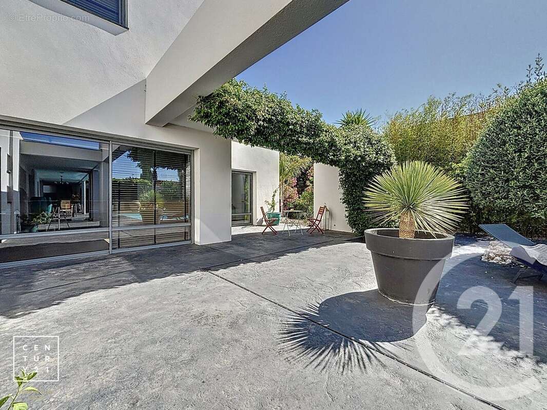 Maison à SAINT-FELIU-D&#039;AVALL