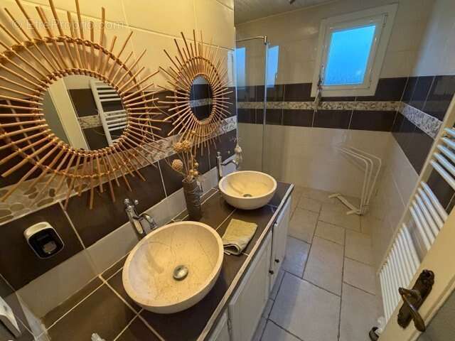 Maison de caractère secteur Veauche – 147 m² sur terrain clos et arboré de 810 m² - photo 9