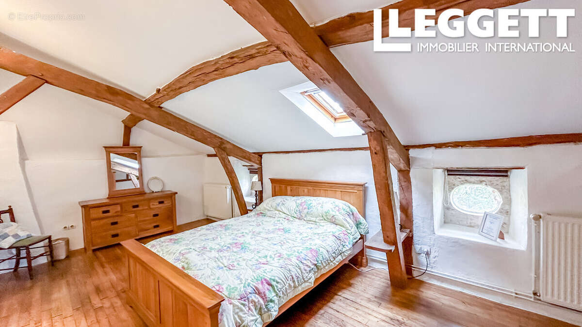 Maison à SAINT-LEON-SUR-L'ISLE