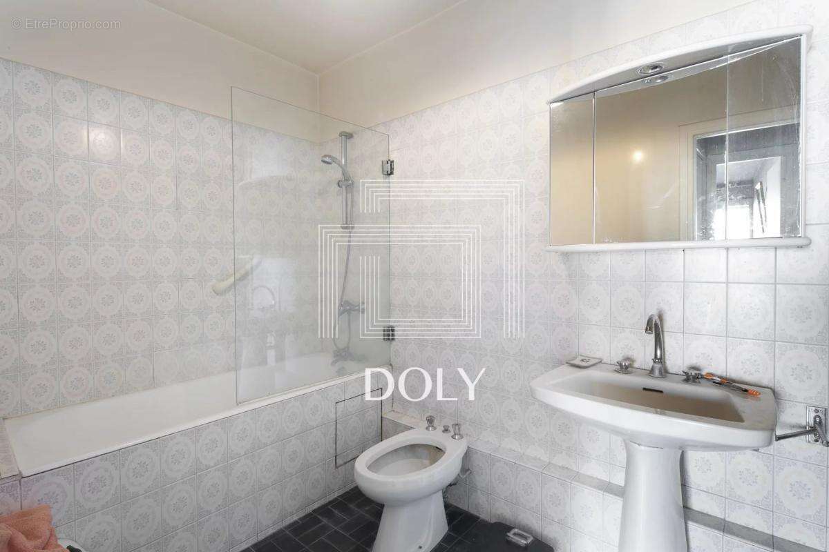 Appartement à PARIS-12E