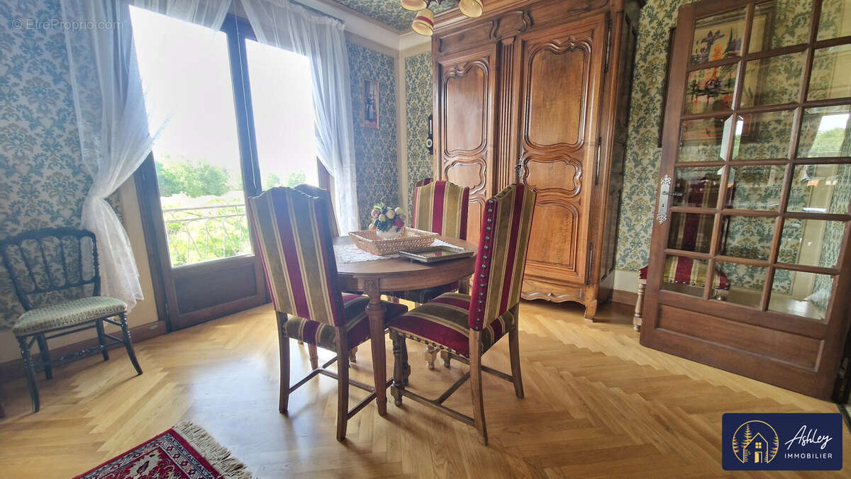 Maison à vendre 8 pièces Corrèze