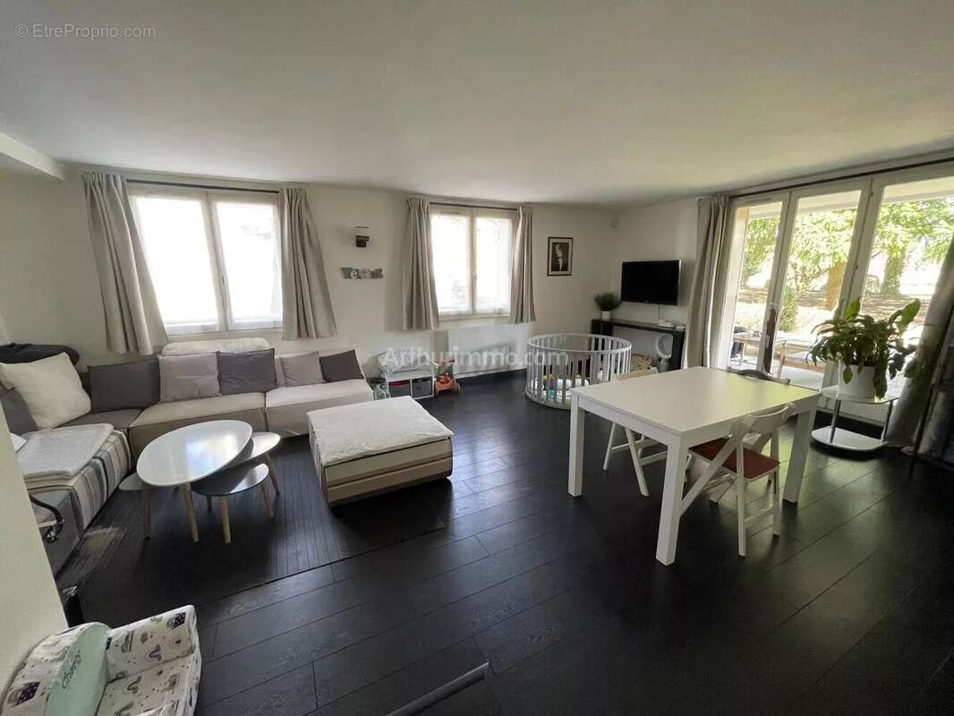 Appartement à SAINT-GERMAIN-LES-CORBEIL