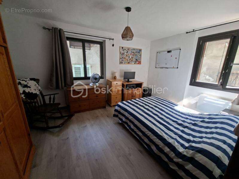Appartement T4 de 86 m² avec jardin et cave - photo 7