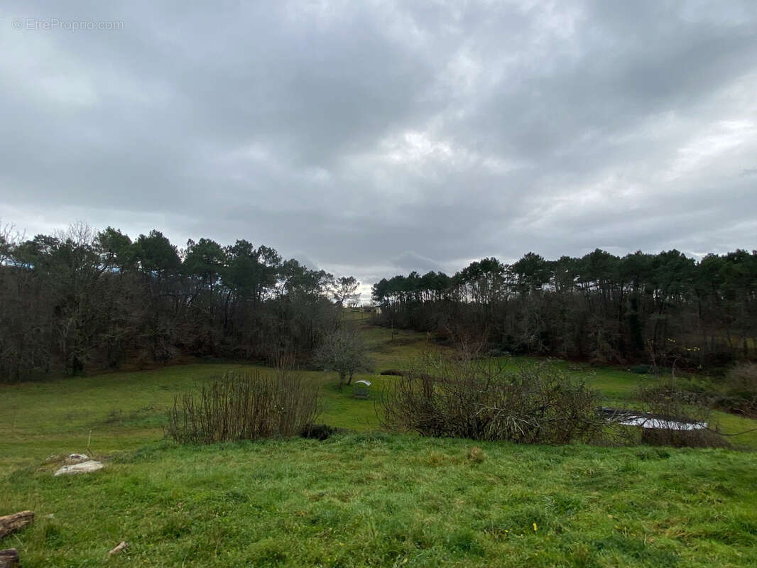 Maison à PUY-L&#039;EVEQUE