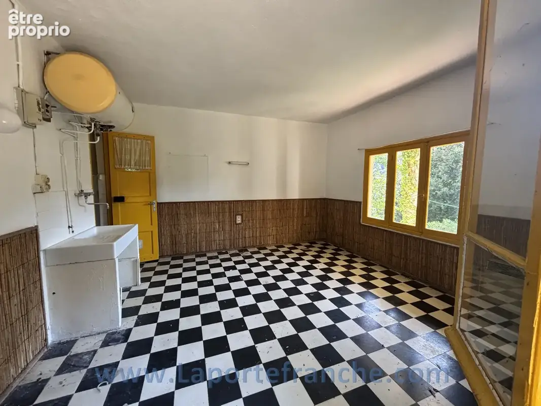 Cagnes maison 65 m2 à rénover sur terrain 1836 m2 - photo 10