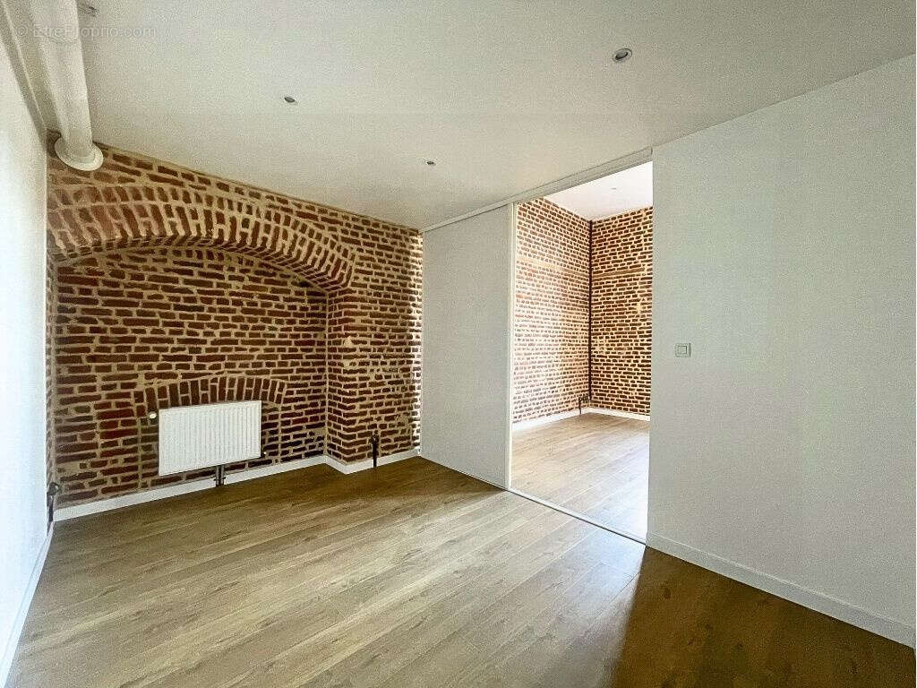 Autre à ROUBAIX