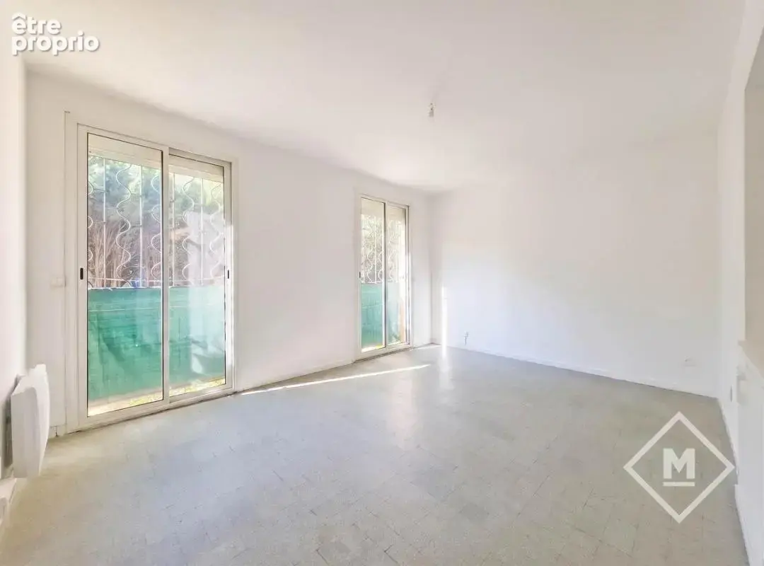 Appartement à MARSEILLE-9E