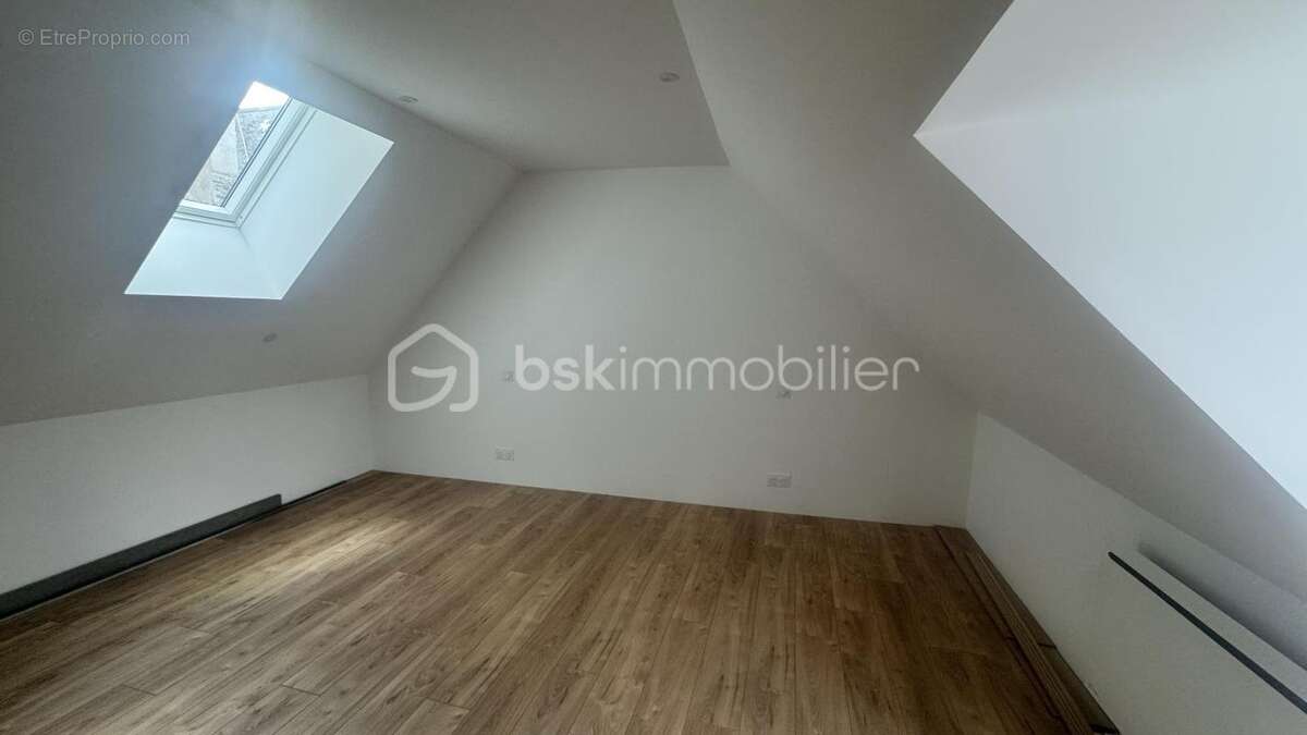 Appartement à JUGON-LES-LACS