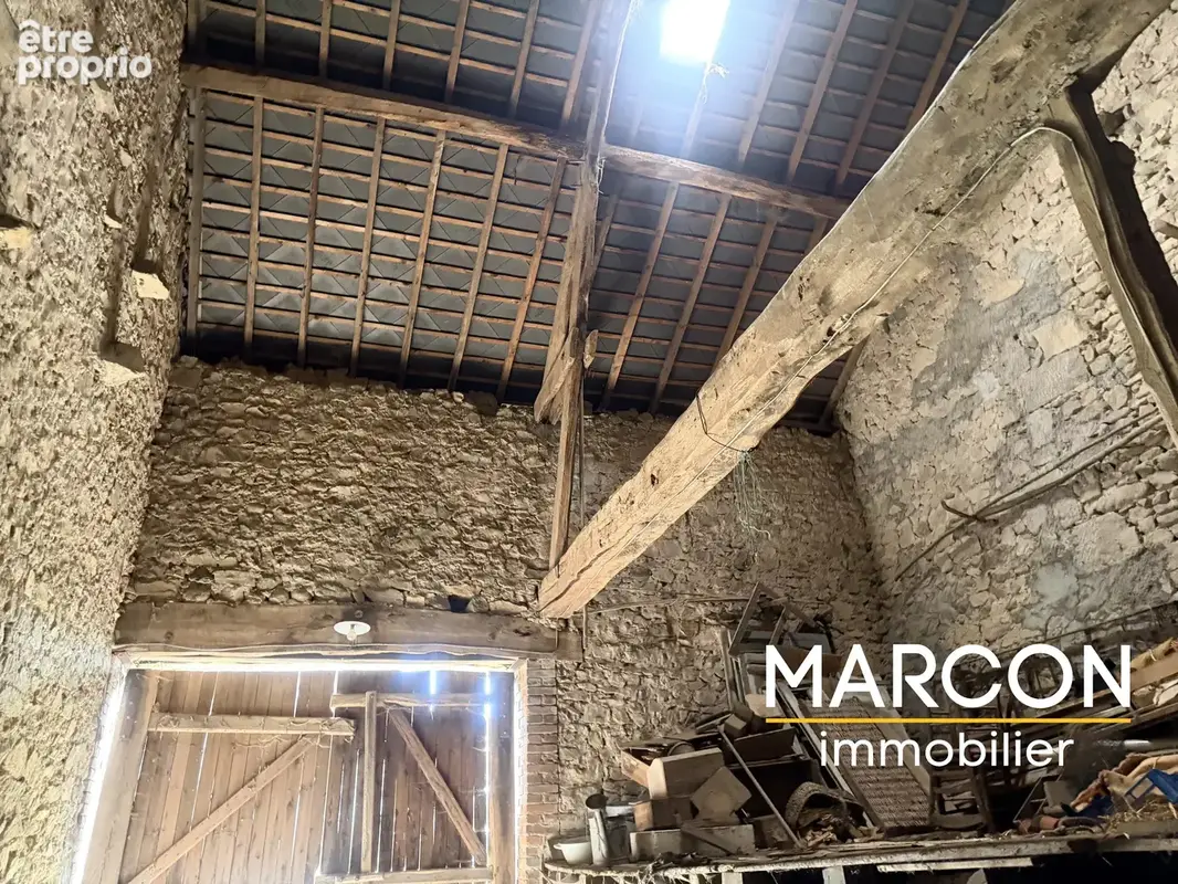 Maison à rénover avec grange attenante - photo 22