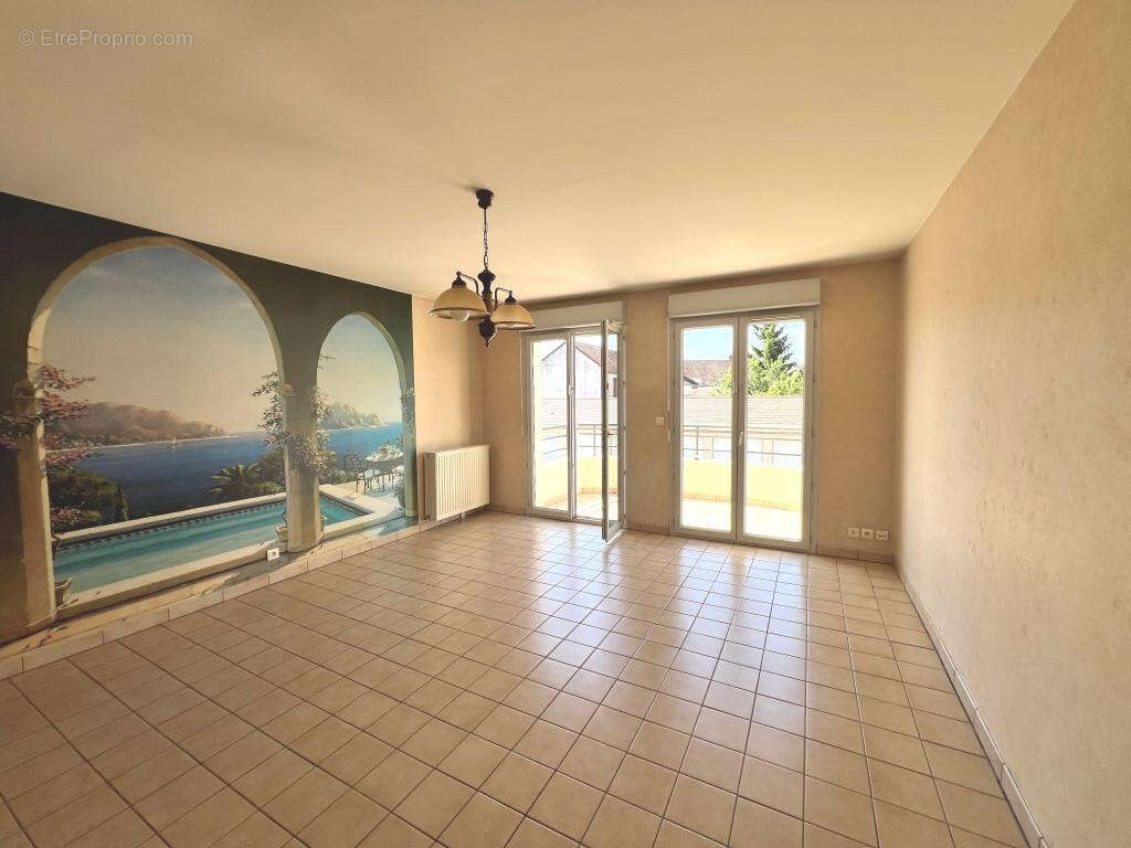 Appartement à SENS