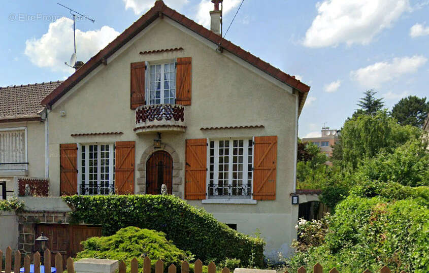 Maison à LIVRY-GARGAN