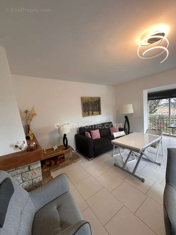 Villecroze – Propriété de charme avec studio indépendant, piscine et fort potentiel - photo 5