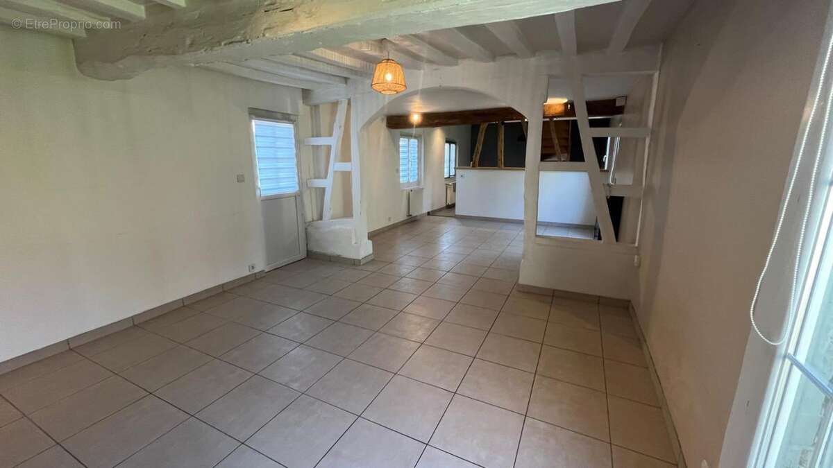 Maison normande de charme avec jardin clos, garage indépendant et pompe à chaleur à BOISSEY LE CH - photo 13
