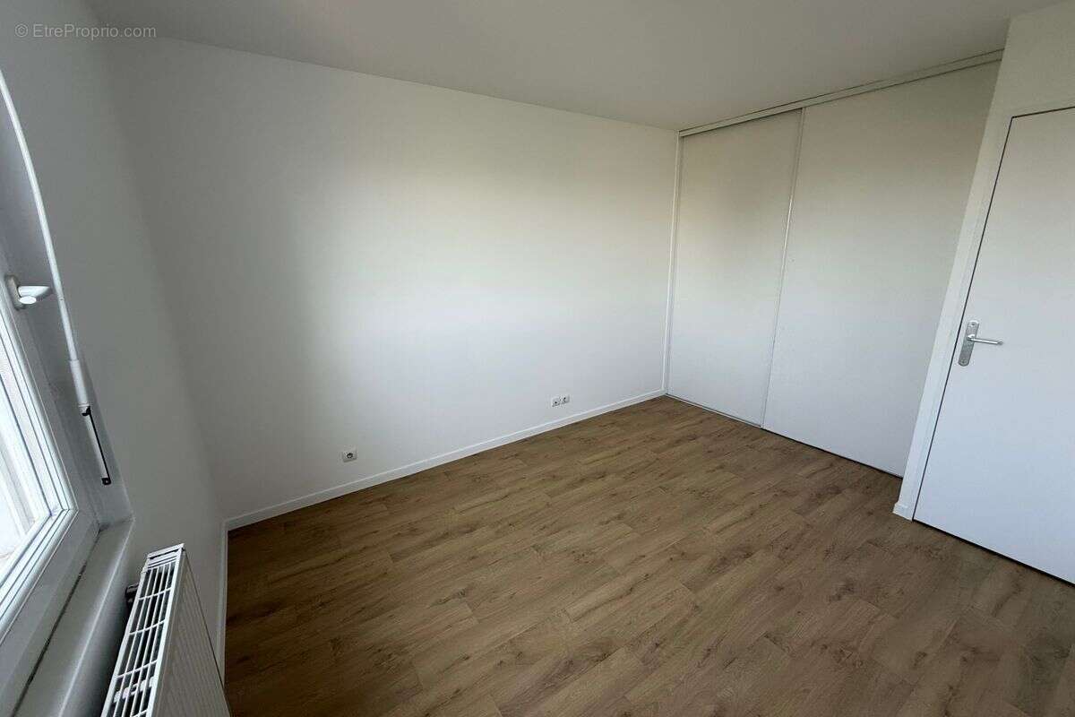 T3 de 71.71 m² à Saint-Priest, Carré Rostand au prix de vente de 146 600 € - photo 5