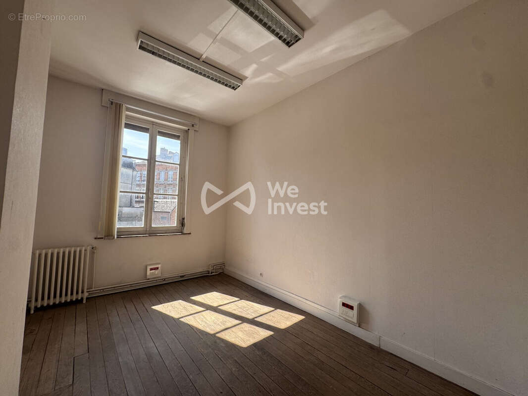 Maison à AVESNES-SUR-HELPE