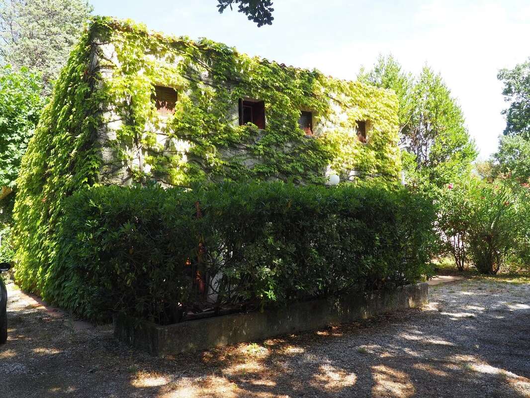 Maison à LA GARDE-FREINET