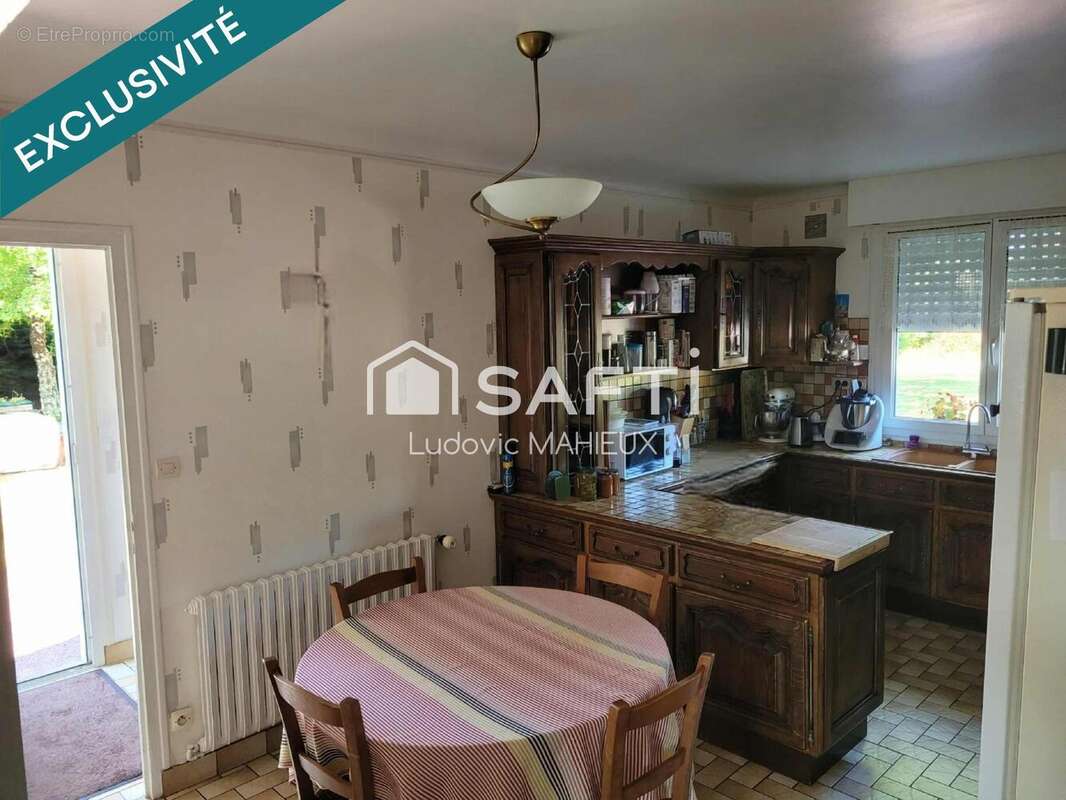 Maison 200 m² à Peillac  - photo 7