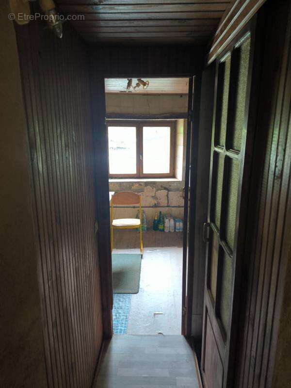Maison en pierre  de 126 m2 terrain 5781 m2 + dependances+ gite - photo 16