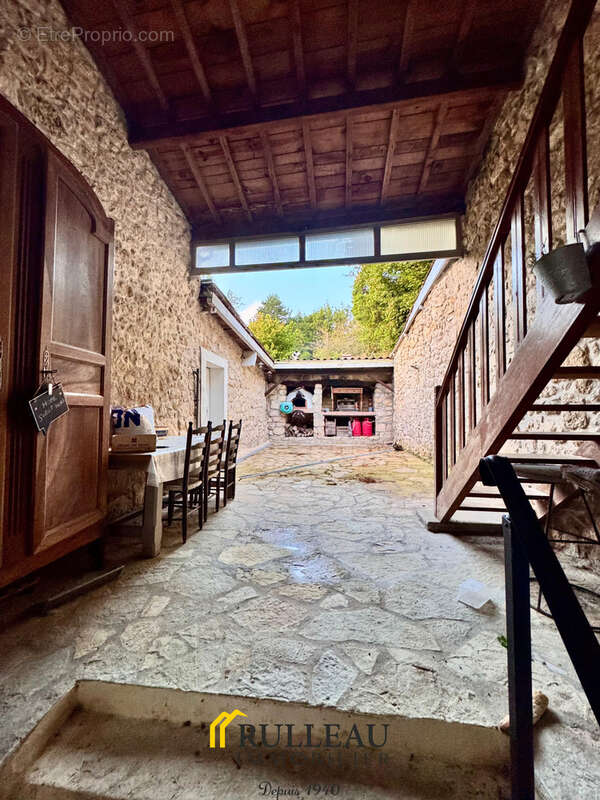 Maison à FRONSAC