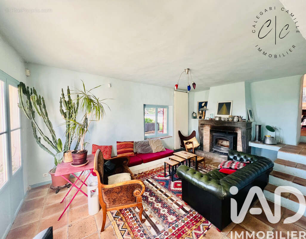 Photo 7 - Maison à LE REVEST-LES-EAUX