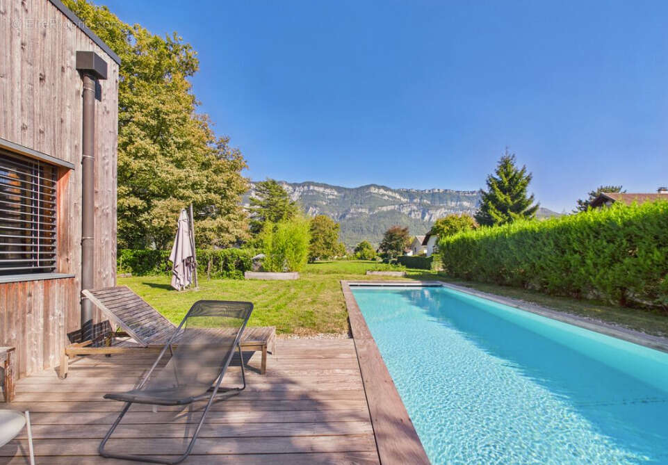 Maison à VIVIERS-DU-LAC