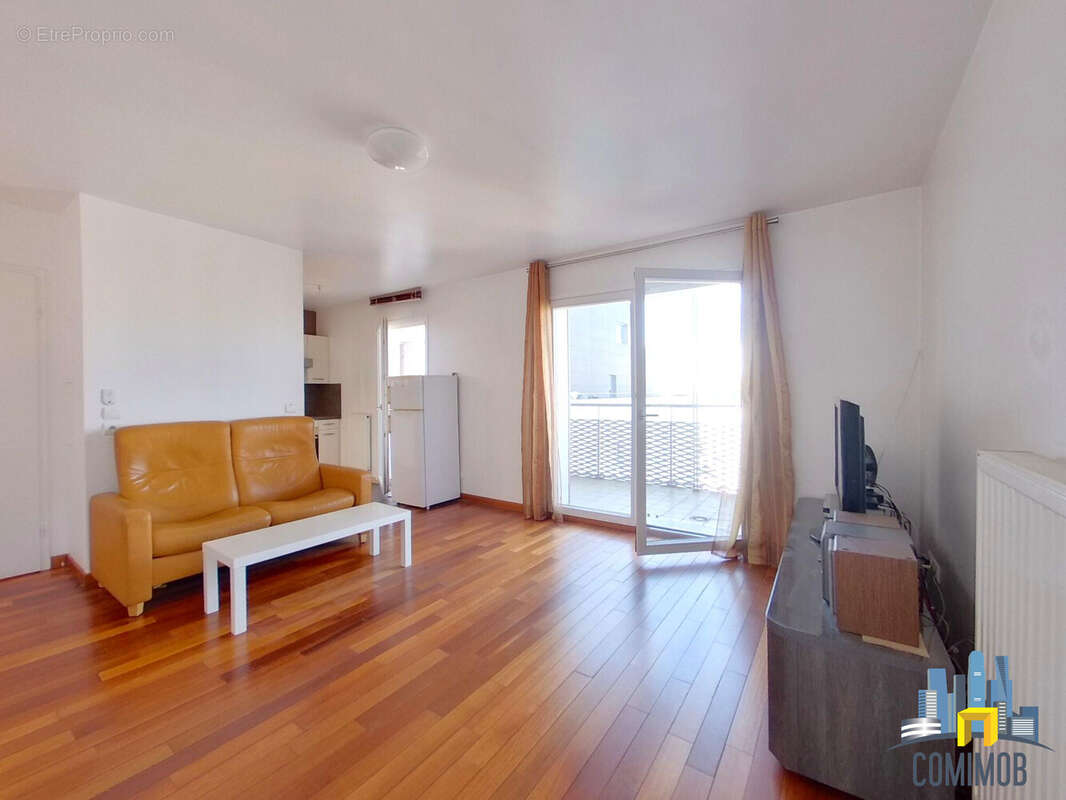 Appartement à PARIS-19E