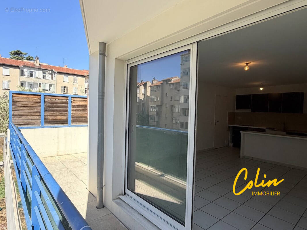 Appartement à MARSEILLE-5E