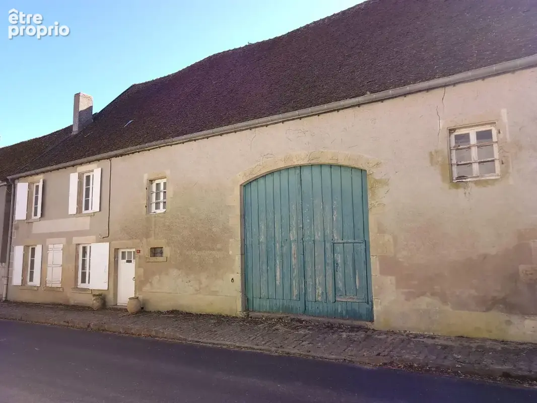 Longere dans village nivernais - photo 17