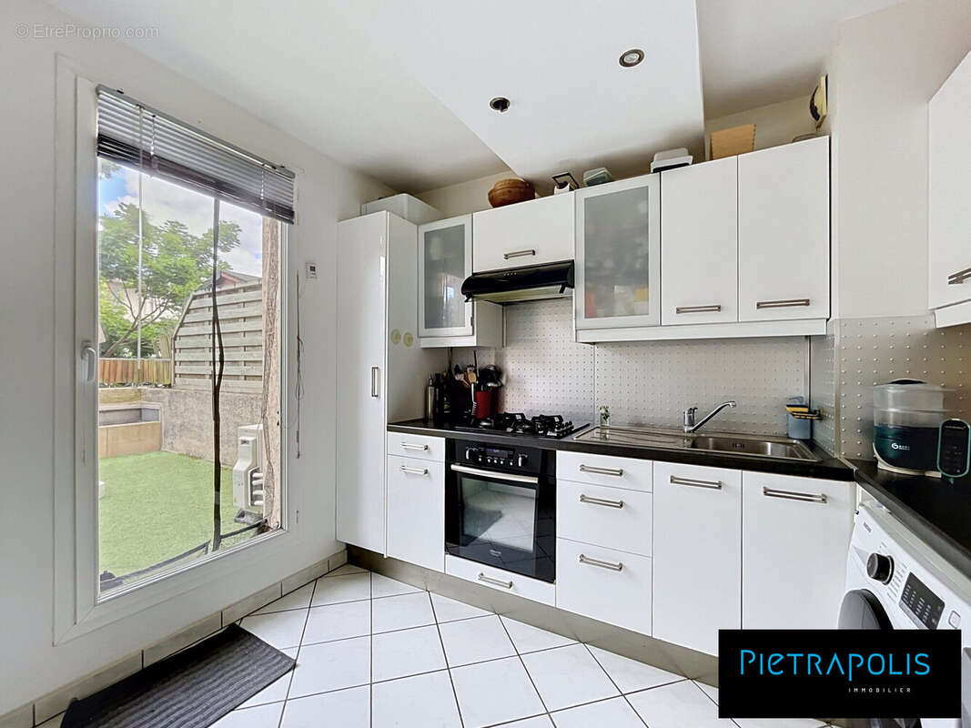 Appartement à LYON-8E