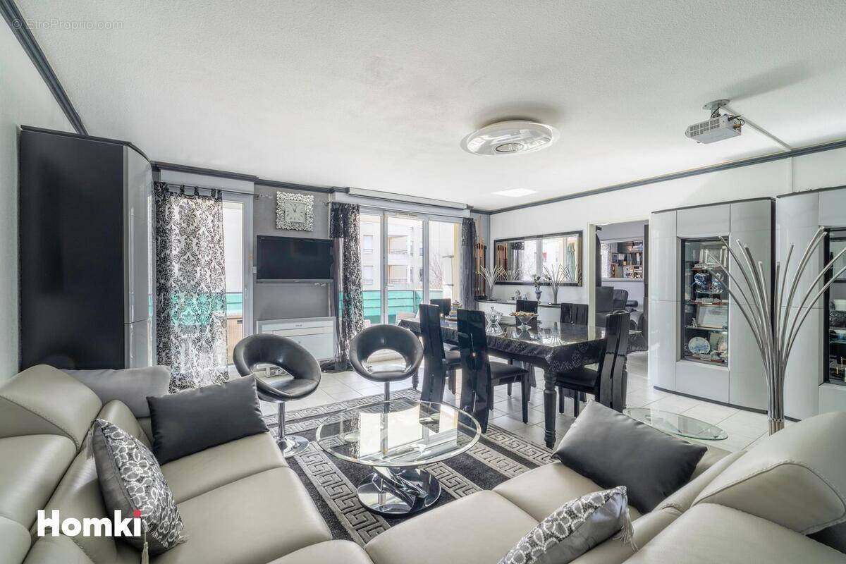 Appartement à MARSEILLE-9E