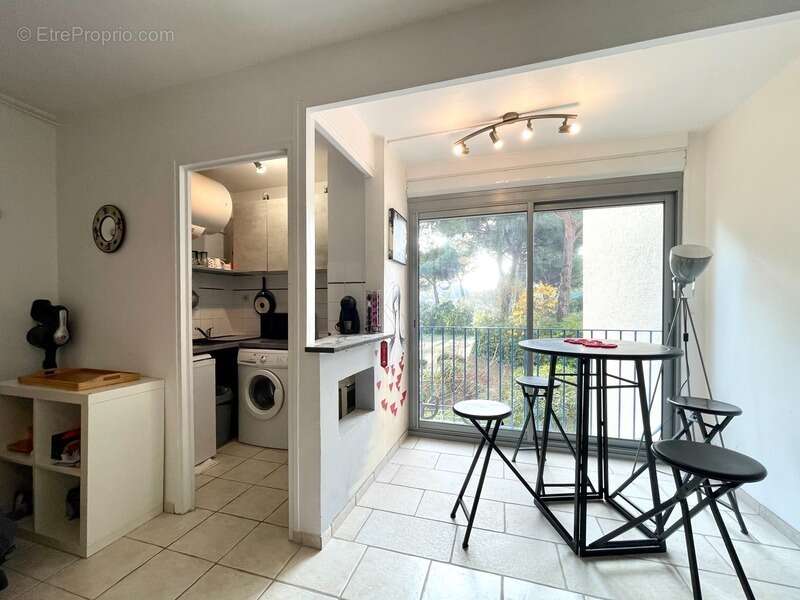 Studio 1 pièce 25m2 avec place de parking - photo 2