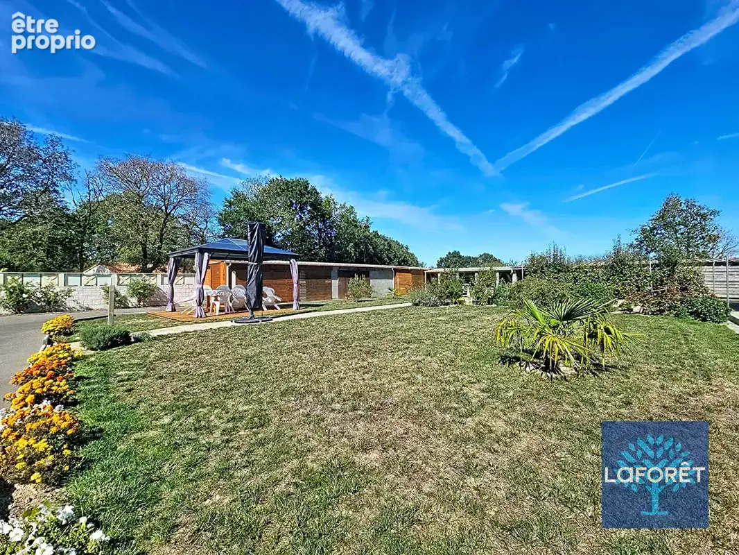 Vente Maison 4 Pièces avec Piscine Intérieure ? Entre Belleville-sur-Vie et Beaufou - photo 8