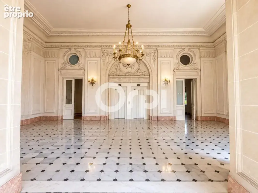Cannes, vue  exceptionelle mer et le suquet, immeuble d'époque et de renom - photo 16