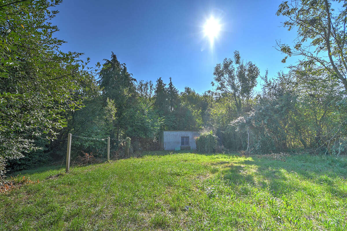 Maison à LOGONNA-DAOULAS