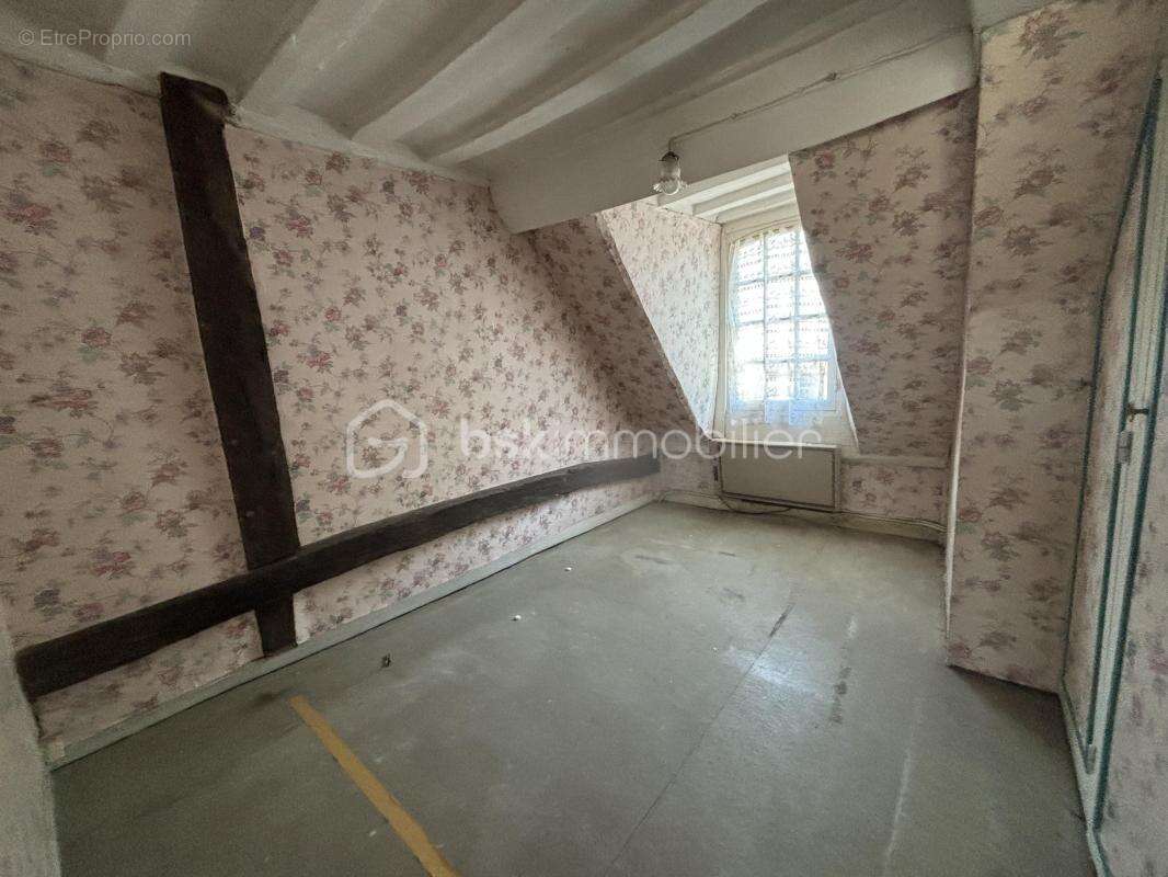 Maison à CORMEILLES