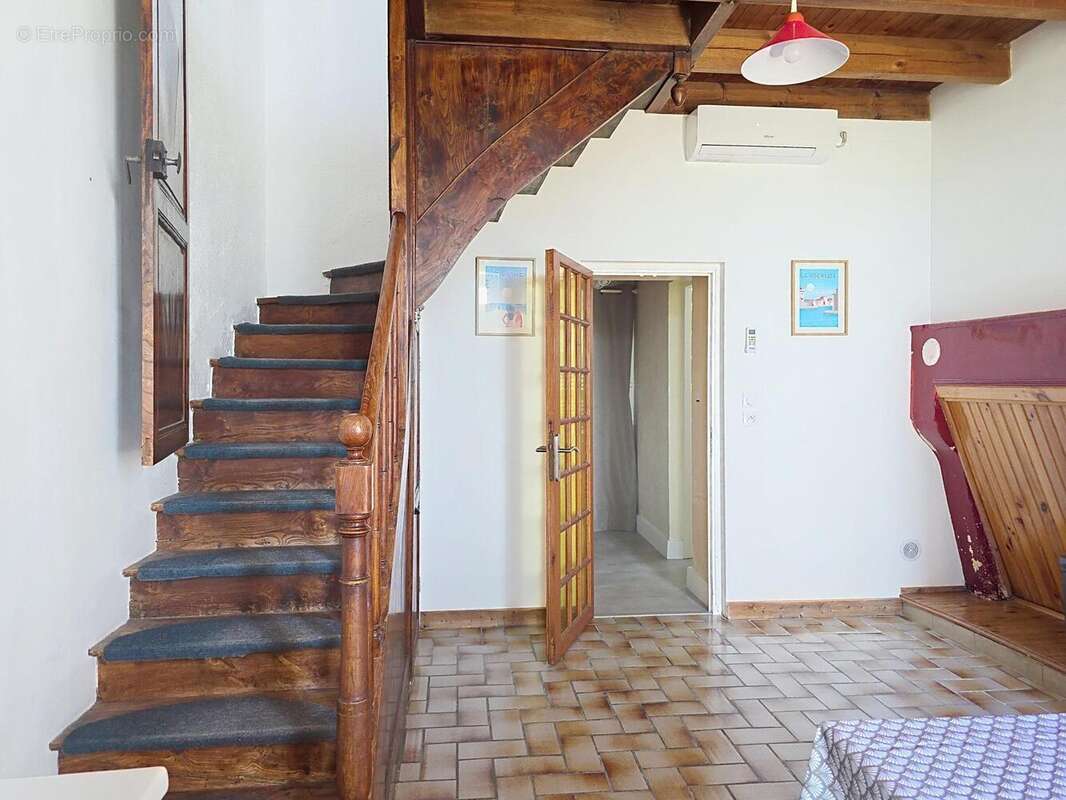 Maison 222 m² à Saint-Andre-De-Lidon  - photo 6