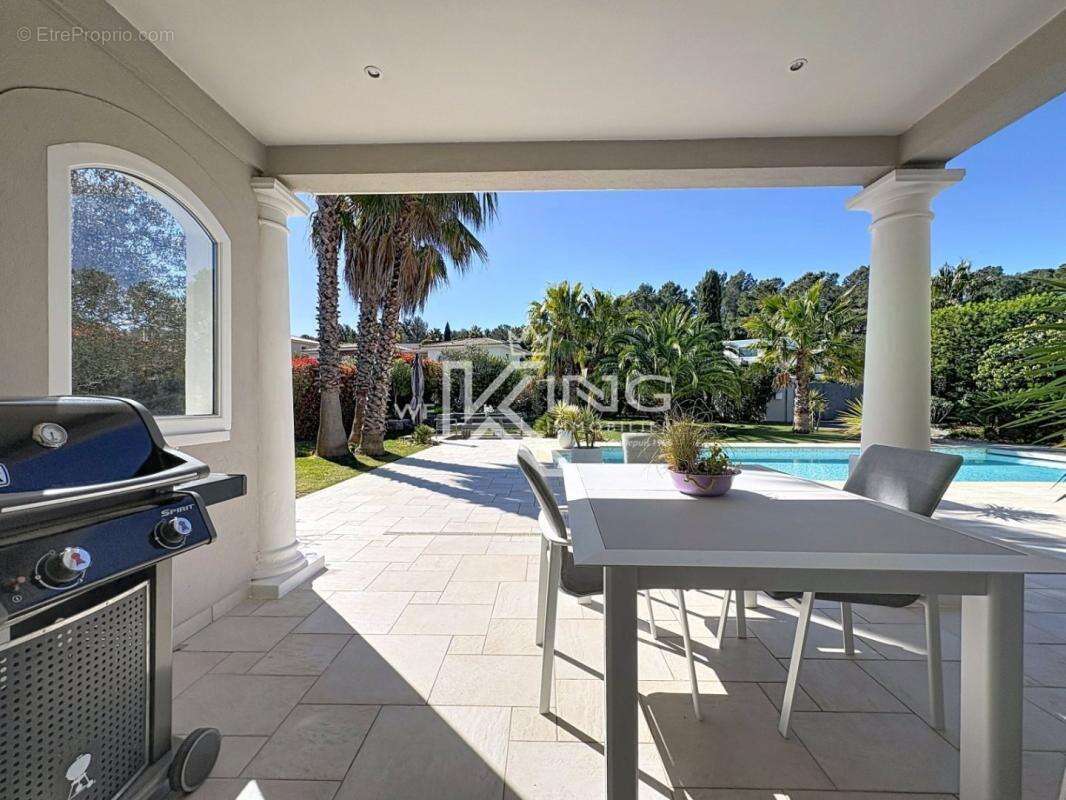 Maison à SAINT-RAPHAEL